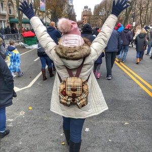 Meet your Posher, Maria